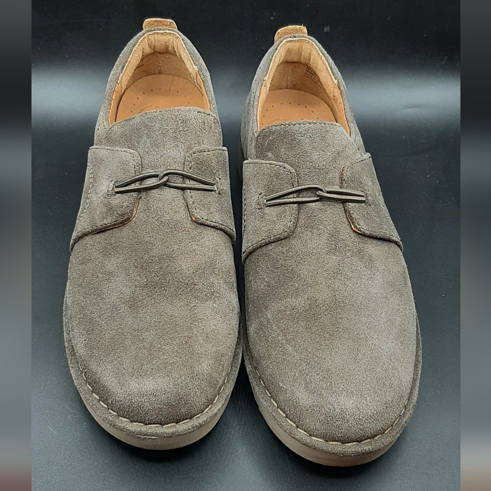 Clarks Artisan Unstructured Women's Size 9.5 Brown Suede Slip On Shoes